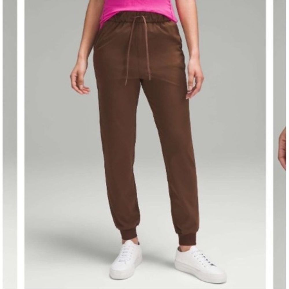 Lululemon Stretch High-Rise Full Length Jogger Java Brown Size 6 athleisure chic